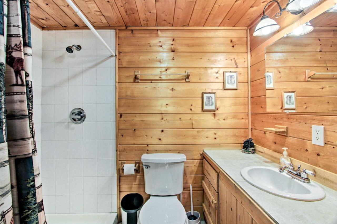 Cabin With Hot Tub And Deck About 12 Mi To Pigeon Forge! Sevierville Εξωτερικό φωτογραφία